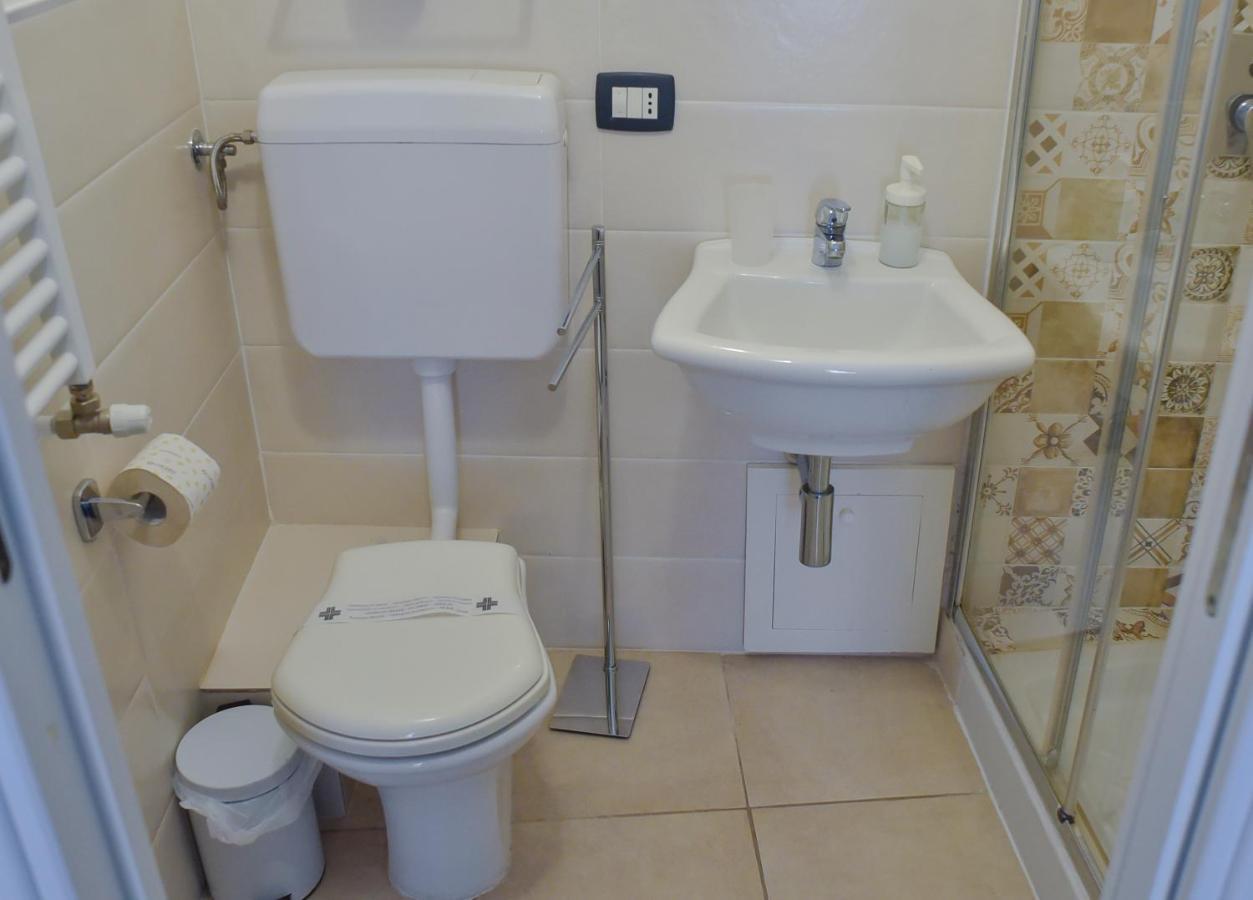 Rooms 19 - Rooms And Breakfast Palermo Ngoại thất bức ảnh